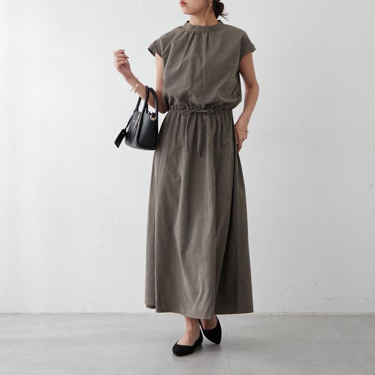 ☆未使用保管品☆ロゴ入りレオナールフレンチスリーブワンピース ☆未使用保管品☆ロゴ入りレオナールフレンチスリーブワンピース