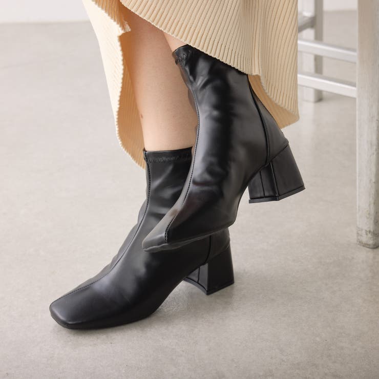 レブローニ。ブラック プリーツデザイン ブーツ Web限定】プチプラショートブーツ[品番：OLOW0013850]｜RMAF NICE