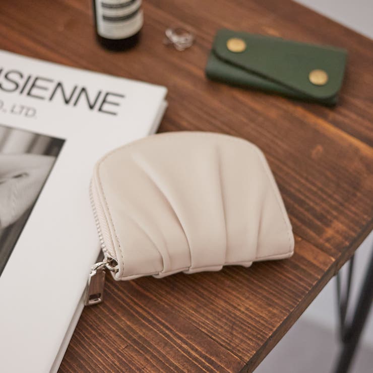 アイボリー | 【web限定】タック見え財布 | RMAF　NICE CLAUP / OLIVE des OLIVE