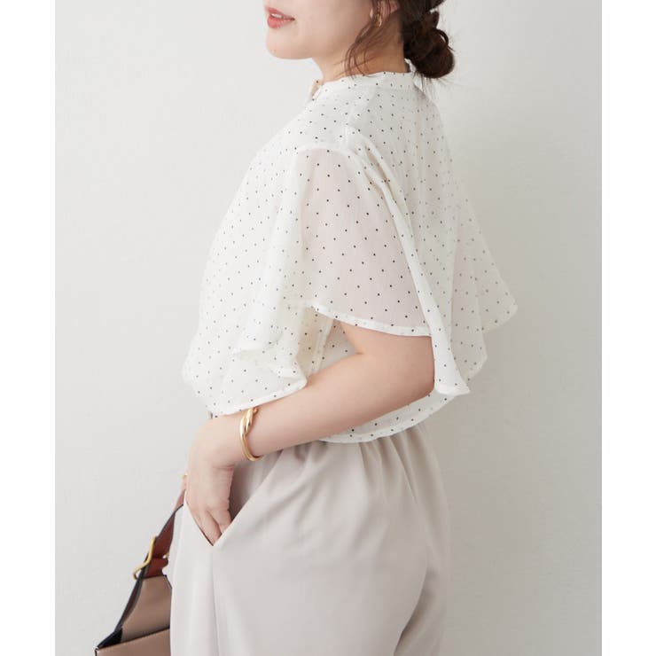 【Web限定】オフィスカジュアルにも♪袖フレアーバンドカラーブラウス | NICE CLAUP / OLIVE des OLIVE　OUTLET | 詳細画像4 
