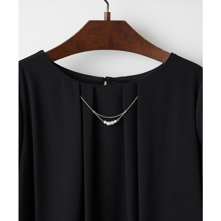 【Web限定】取り外し可能◎チャーム付き裾バルーンブラウス | NICE CLAUP / OLIVE des OLIVE　OUTLET | 詳細画像4 