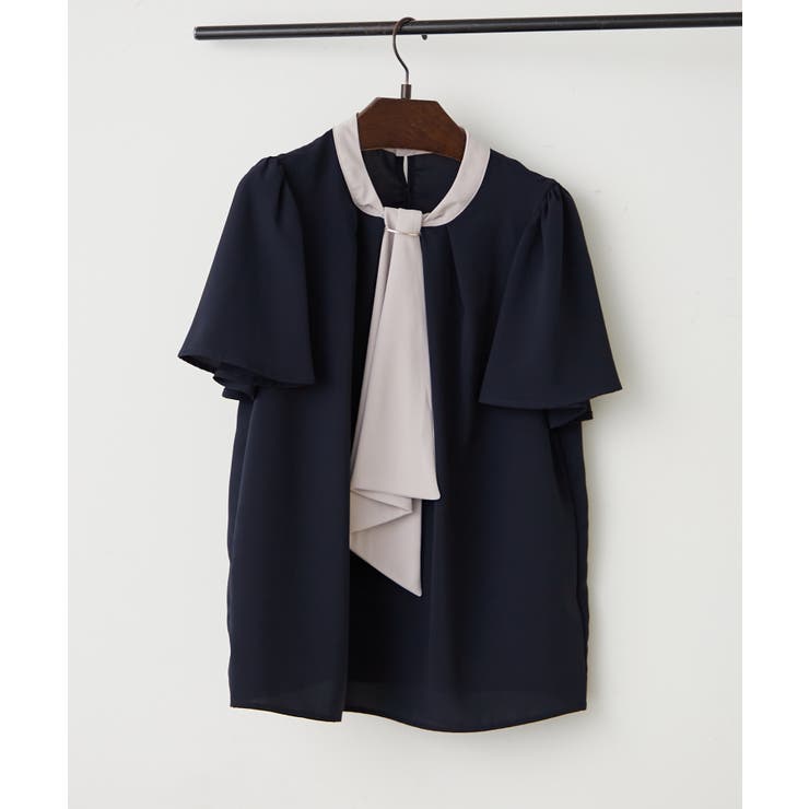 ネイビー | 【Web限定】取り外し可能◎襟ぐりチャーム付きボウタイブラウス | NICE CLAUP / OLIVE des OLIVE　OUTLET