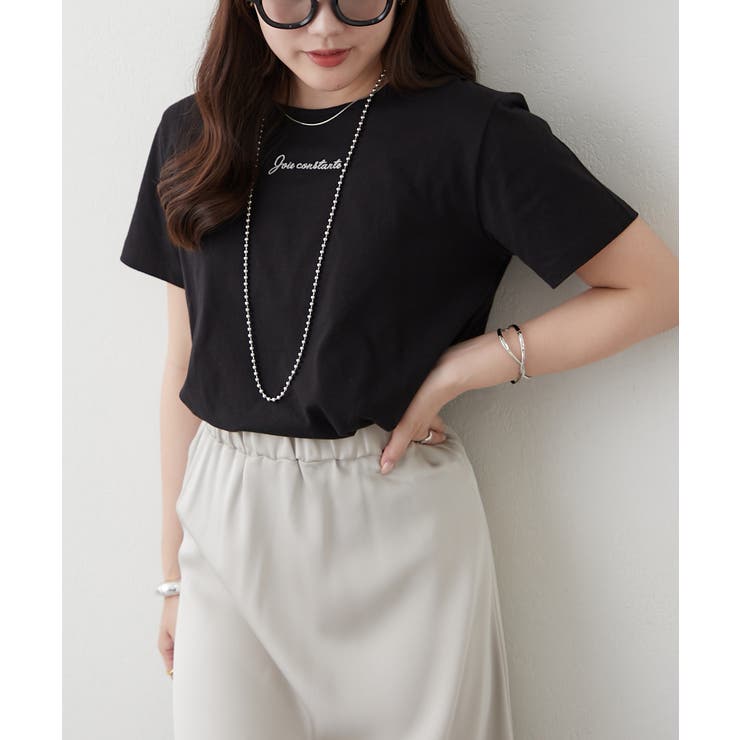 ブラック | シンプルで着回しやすい、プレート付ロゴTシャツ | RMAF　NICE CLAUP / OLIVE des OLIVE