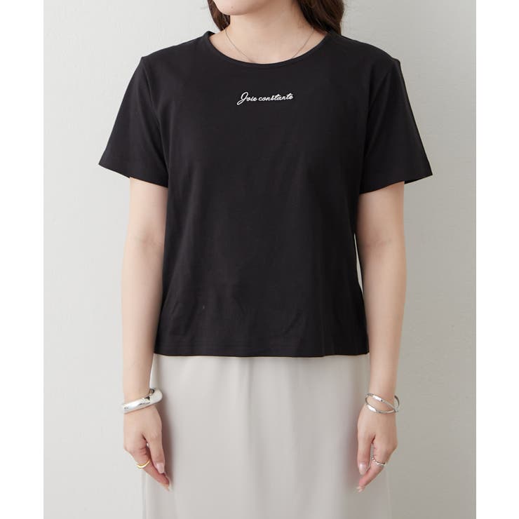シンプルで着回しやすい、プレート付ロゴTシャツ | RMAF　NICE CLAUP / OLIVE des OLIVE | 詳細画像16 