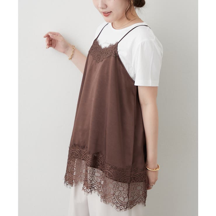 シンプルで着回しやすい、プレート付ロゴTシャツ | RMAF　NICE CLAUP / OLIVE des OLIVE | 詳細画像5 