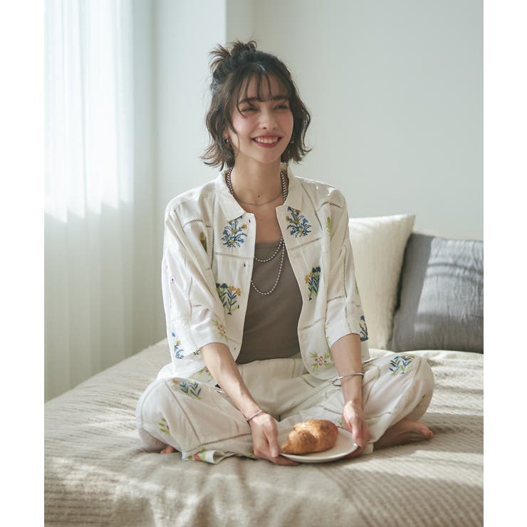 【nane】セットアップ対応 刺繍ブラウス | RMAF　NICE CLAUP / OLIVE des OLIVE | 詳細画像2 