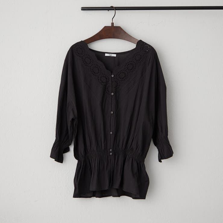 ブラック | 【NAO】シャーリングスカラップレースブラウス | RMAF　NICE CLAUP / OLIVE des OLIVE