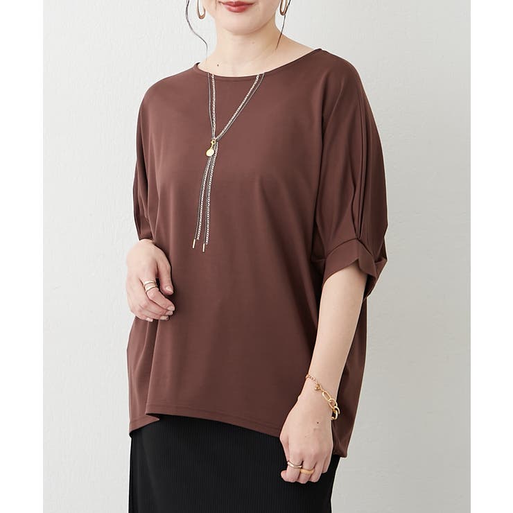 ブラウン | 【接触冷感】コインチャーム付ネックレス刺繍Tシャツ | RMAF　NICE CLAUP / OLIVE des OLIVE