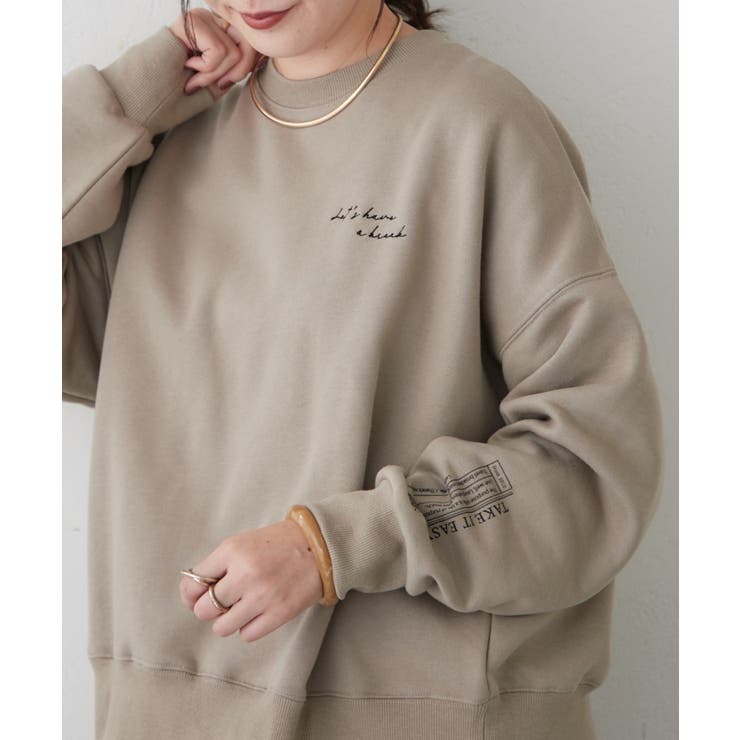ベージュ | 【Web限定】大人カジュアル トライアングルロゴプルオーバー | RMAF　NICE CLAUP / OLIVE des OLIVE