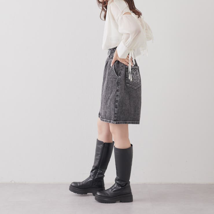 Forever21】 グレー色 台形 タイトスカート （Forever 21 ブラック 