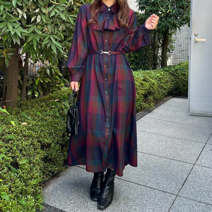 【ジバンシィ】ボウタイワンピース 長袖 チェック 毛100 レトロ 秋冬 美品 ジバンシィ】ボウタイワンピース 長袖 チェック 毛100 レトロ 秋冬 美