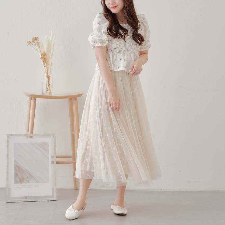 MONiLE モニーレ　ロゴプリントリボンチュールスカート　オフホワイト 700492_top.jpg