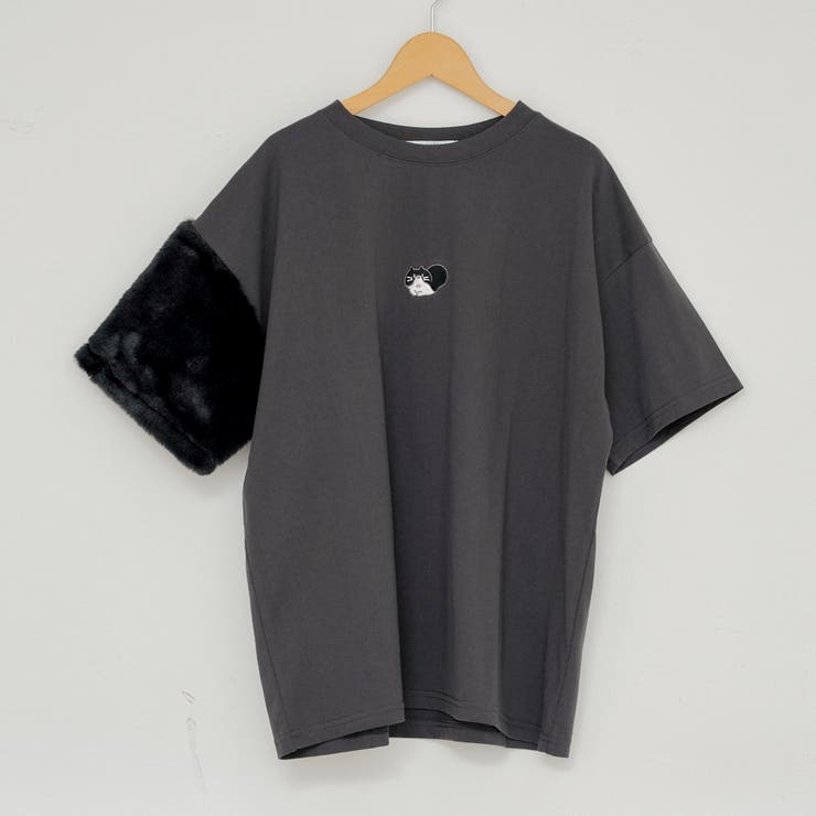 美品✨ MAISON KITSUNE スウェット　ワッペン　クルーネック　黒　L 美品✨ MAISON KITSUNE スウェット ワッペン クルーネック 黒 L 美品