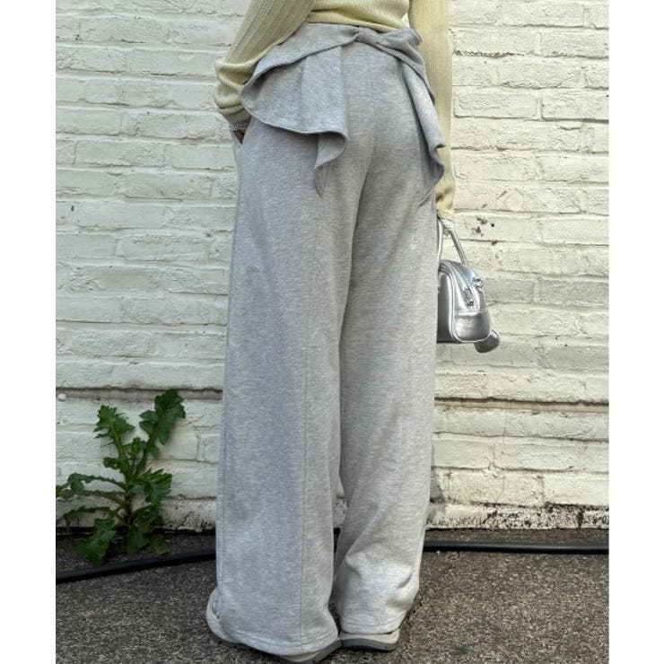 後ろ姿までかわいい！リボン付きバレルカットパンツ | NICE CLAUP / OLIVE des OLIVE　OUTLET | 詳細画像5 