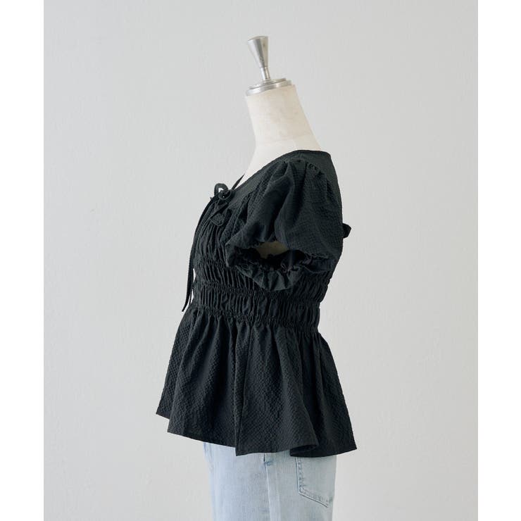 【Web限定】シャーリングペプラムブラウス | NICE CLAUP / OLIVE des OLIVE　OUTLET | 詳細画像4 