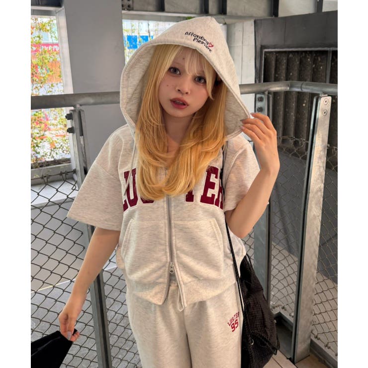 オートミール | BIGロゴパーカー空港セットアップ | NICE CLAUP / OLIVE des OLIVE　OUTLET