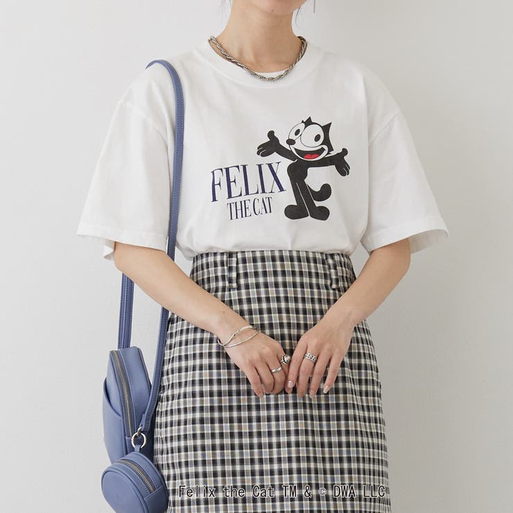 28オフホワイト | キャラクターTシャツ | NICOLE