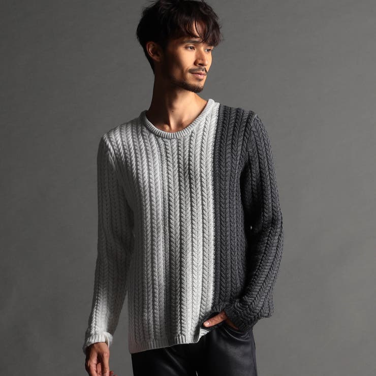 09ホワイト | 【23年モデル EC限定再販売】配色切替 クルーネックニット | NICOLE