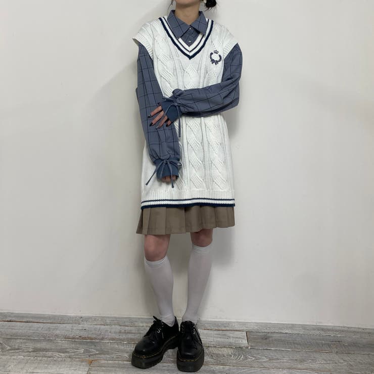 配色ケーブルニットベスト | NICOLE | 詳細画像12 