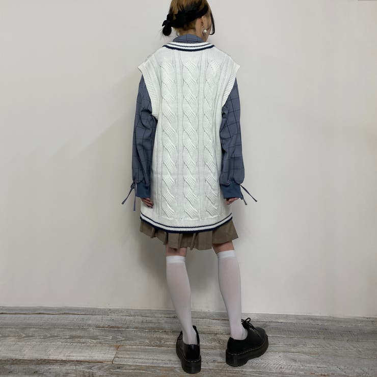 配色ケーブルニットベスト | NICOLE | 詳細画像13 