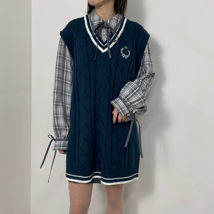 40グリーン | 配色ケーブルニットベスト | NICOLE