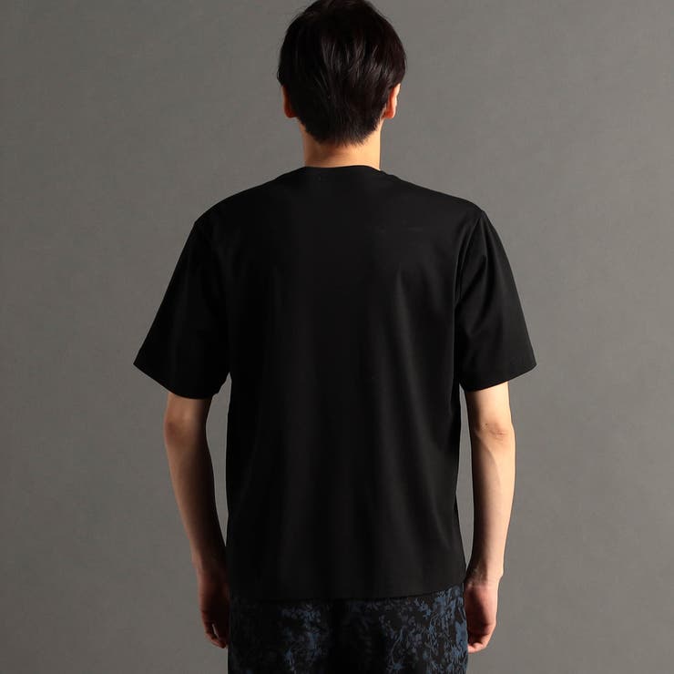 海外限定 PLEASURES ボリューム グラフィック 半袖 Tシャツ PLEASURES（プレジャーズ）Tシャツ・カットソー 黒 サイズ:XL