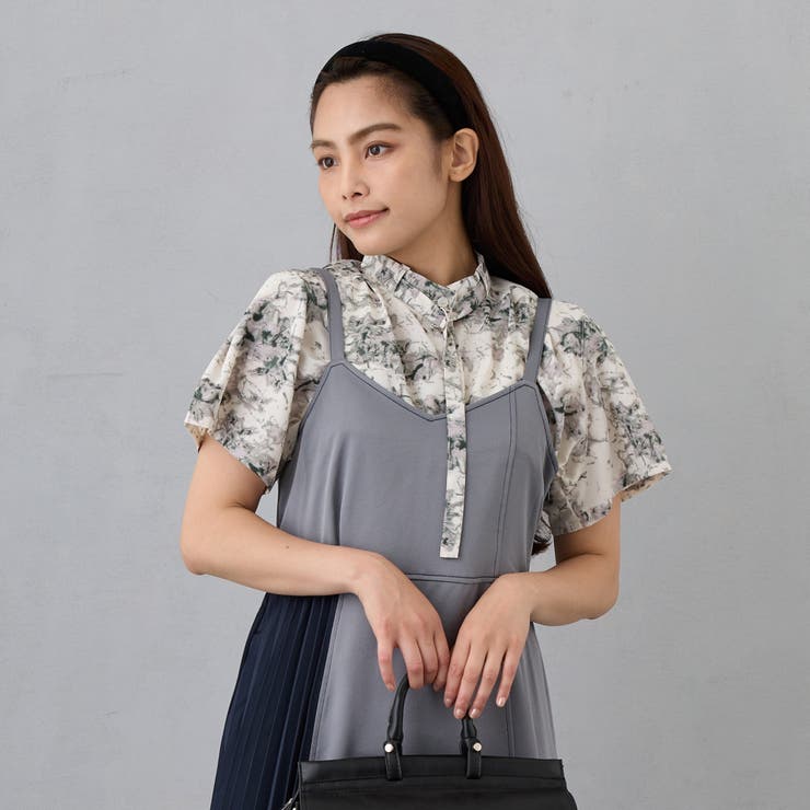 19ライトグレー | 衿ベルト 水彩柄ブラウス | NICOLE