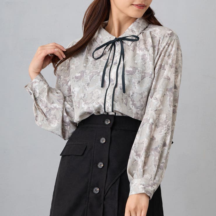 19ライトグレー | パイピング柄ブラウス | NICOLE