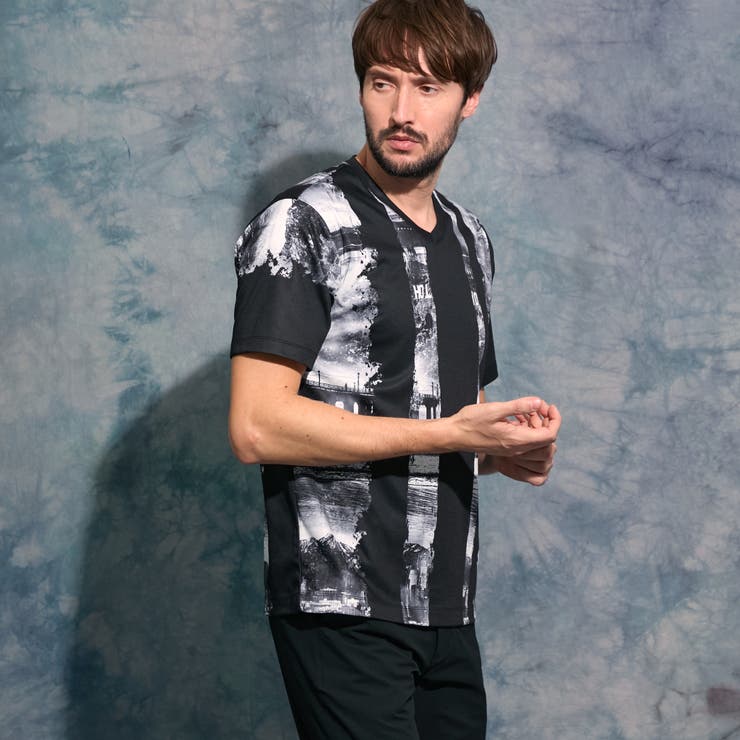 92その他3 | フォトラインアラカルトVネック半袖Ｔシャツ | NICOLE