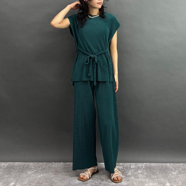 40グリーン | 【セットアップ】プルオーバー×パンツ | NICOLE