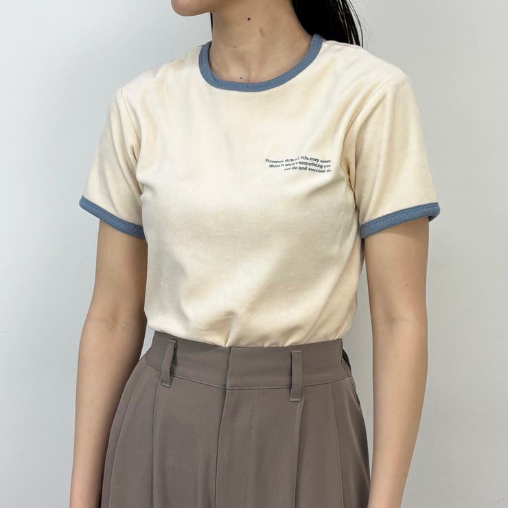 28オフホワイト | ベロア刺繍Tシャツ | NICOLE