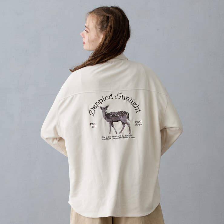 28オフホワイト | バック刺繍オーバーシャツ | NICOLE