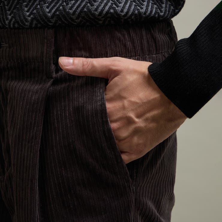 【HIDEAWAYS BLACK】コーデュロイワンタックイージースラックス | NICOLE | 詳細画像8 