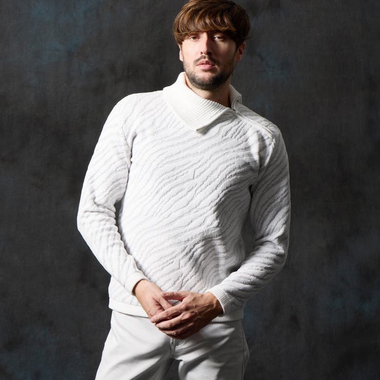 09ホワイト | ゼブラ柄衿ファスナータートルネックニット | NICOLE