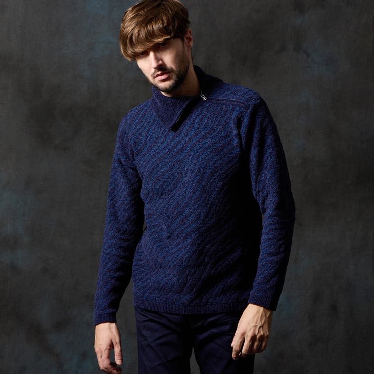 67ネイビー | ゼブラ柄衿ファスナータートルネックニット | NICOLE