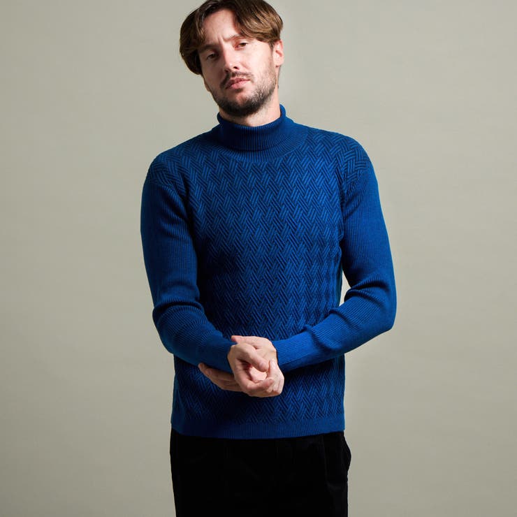 60ブルー | 【HIDEAWAYS BLACK】バスケットジャカードタートルネックニット | NICOLE