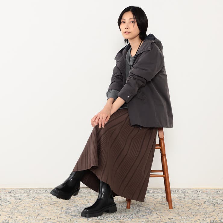蓄熱中綿入りフーデッドブルゾン | NICOLE | 詳細画像2 
