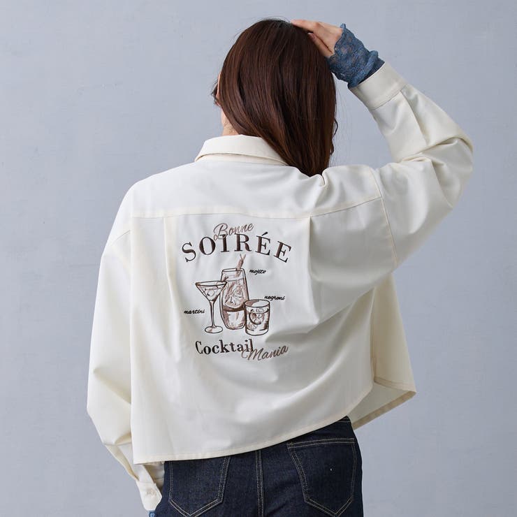 28オフホワイト | バック刺繍クロップドシャツ | NICOLE