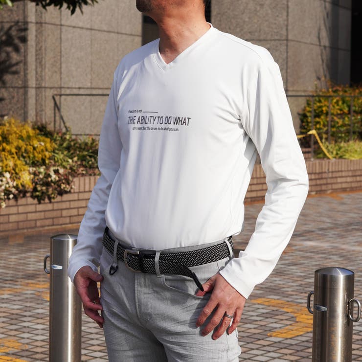 09ホワイト | ロゴプリント長袖Ｔシャツ | NICOLE