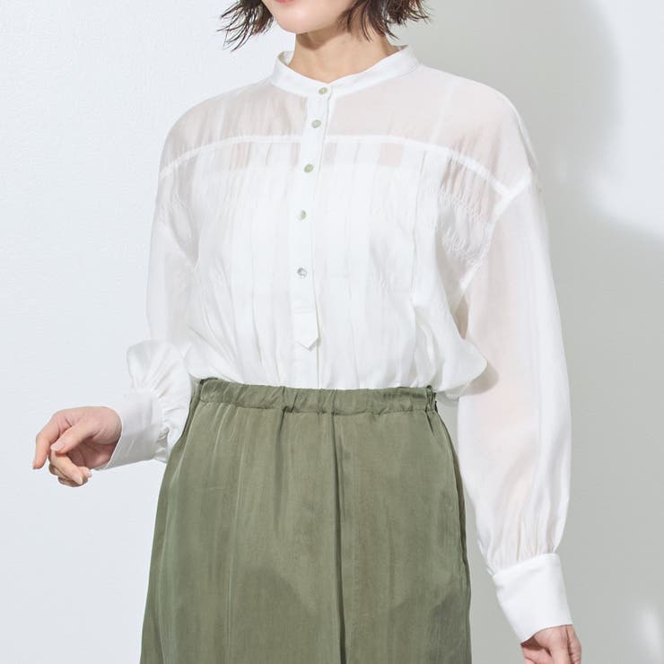 28オフホワイト | 【WALDO】前付き合わせタック入りバンドカラーブラウス | NICOLE