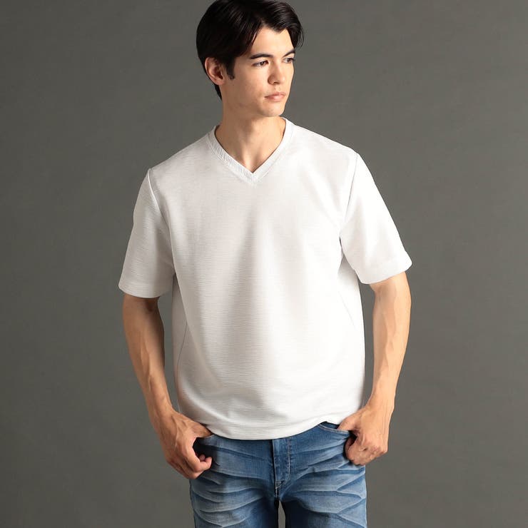 09ホワイト | ウエーブタックジャカード VネックTシャツ | NICOLE