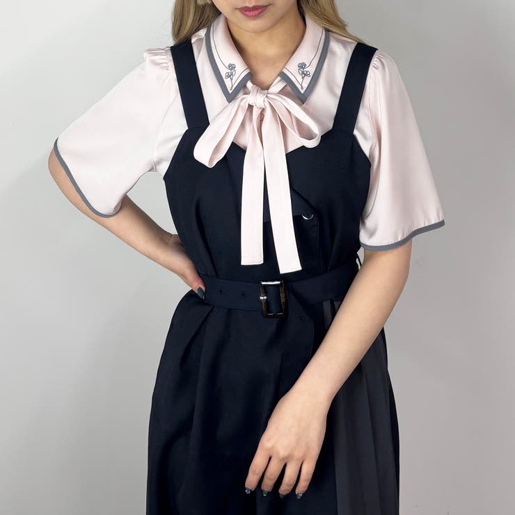 08ピンク | パイピングカラーブラウス | NICOLE