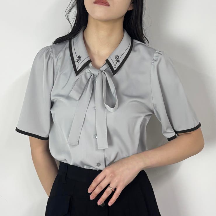 64サックス | パイピングカラーブラウス | NICOLE