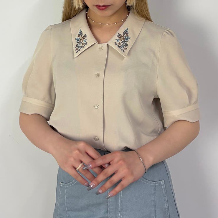 20イエロー | ビッグカラー刺繍ブラウス | NICOLE