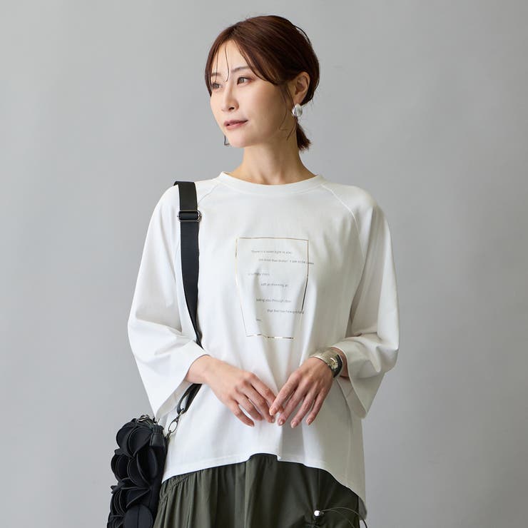28オフホワイト | 箔入りロゴプリント7分袖ラグランTシャツ | NICOLE