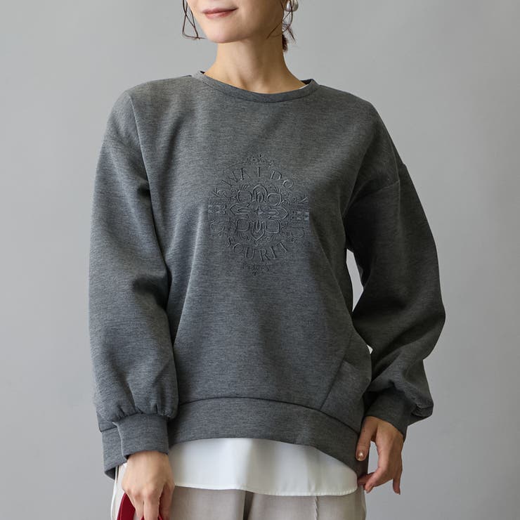 39チャコールグレー | モチーフ刺繍入りダンボールプルオーバー | NICOLE