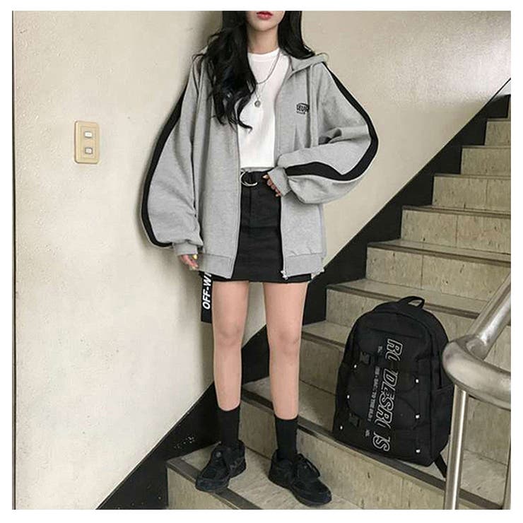ゆに様❤️⭐️A219⭐️ Leahmatin ♥ ライン パーカー 薄手ジャケット fit=scale-down,w=1200