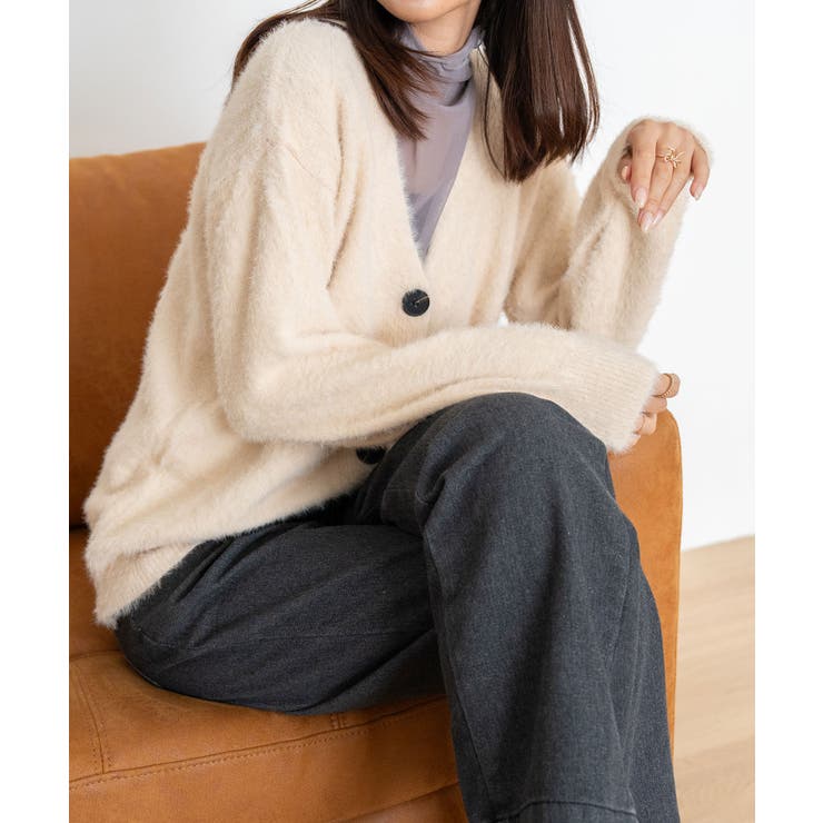 ベージュ