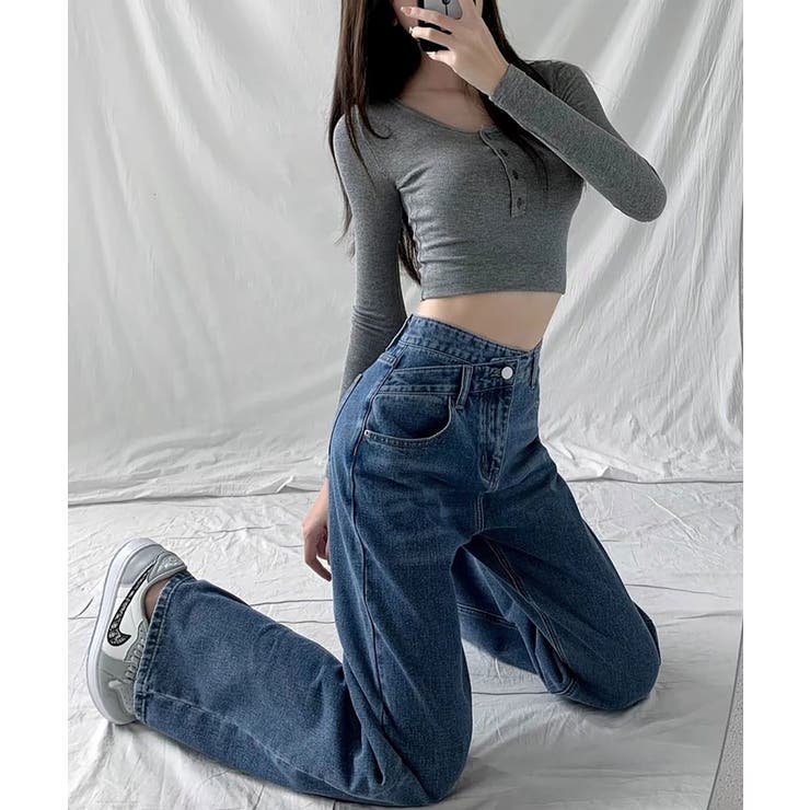 ブルー