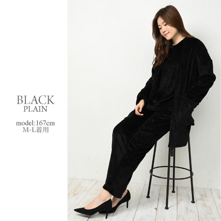 ブラック